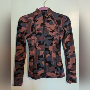 Lululemon Define Luon Heritage 365 Camo Jacket Sz 2